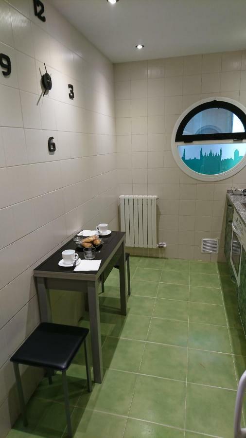 Dean Dos Catedrales Apartment Сарагоса Екстериор снимка